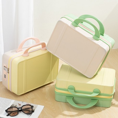 레트로 매력을 지닌 다목적 여행용 여행가방