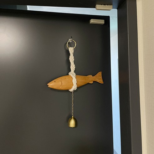 액운은 막고, 행운은 부르는 심플룸 명태 도어벨