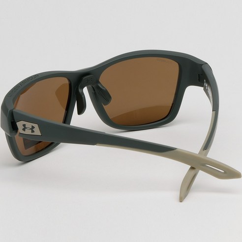 골프와 라이딩에 최적화된 언더아머 편광 선글라스