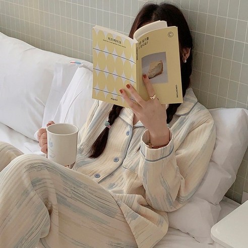 "집에서도 스타일 포기 못해!" 어썸띵 홈웨어, 편안함과 예쁨을 동시에 잡는 비법 어썸잠옷