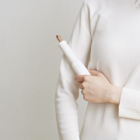 언제 어디서나 간편하게, 깨끗하고 자신감 넘치는 일상을 선사합니다.