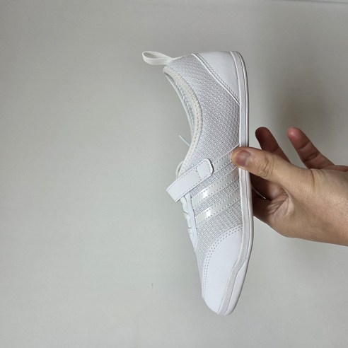 발 편한 귀여움, 아디다스 디오나 2.0 메리제인