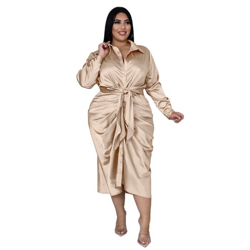 우아함과 편안함의 완벽한 조화를 선사하는 LEDP 플러스 사이즈 새틴 셔츠 드्रेस