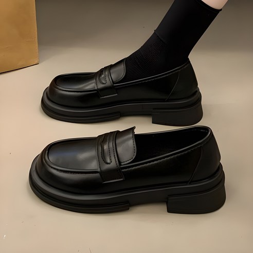 발 편한 로퍼, 스타일까지 책임질 줄이야! 내 발에 자유를 선물한 메르나뛰 로퍼 솔직 후기 통굽로퍼