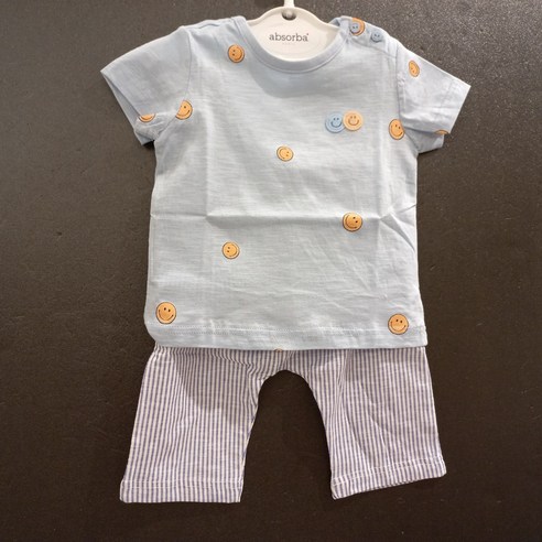 압소바 22년여름신상~외출해서도 실내서도 편안한 면100%무형광 상하복~실내서도 예쁜 옷 입혀주세요~상의는 반팔 바지는 7부구성_pt