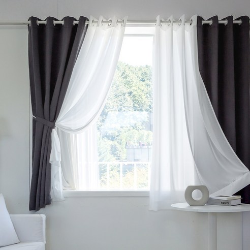 실용성과 미를 모두 갖춘 핑크 커튼