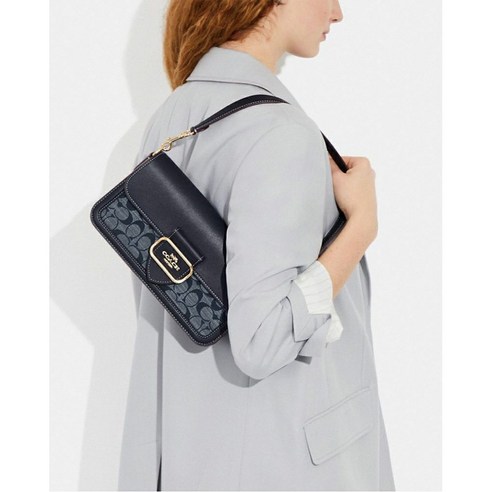 코치 모건 시그니처 숄더 크로스백 CH137