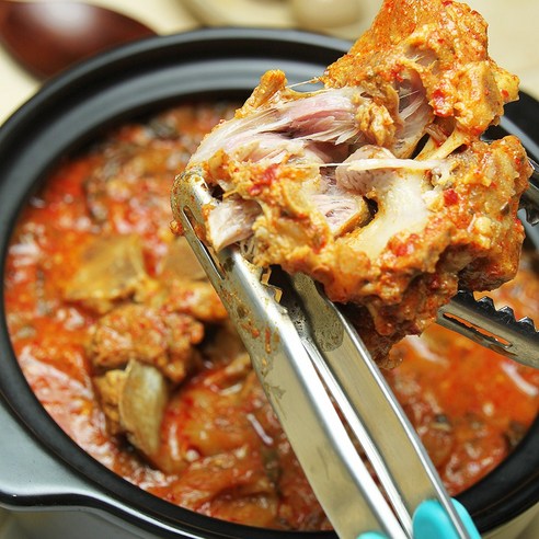 한국의 맛을 담은 감자탕 재료