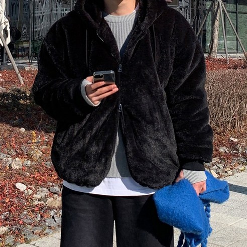 스타일리시한 디자인과 편안한 착용감을 동시에 즐길 수 있는 제품
