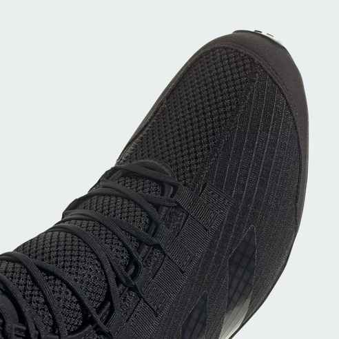 링 위를 지배하는 날렵함, 아디다스 스피덱스 23 복싱화