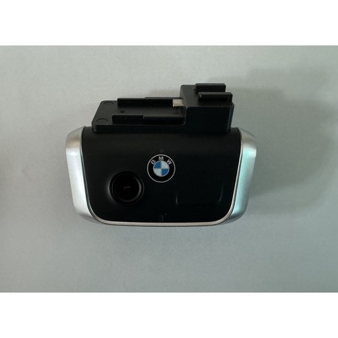 답답한 주차 시비는 이제 그만 BMW 블랙박스로 안심하세요