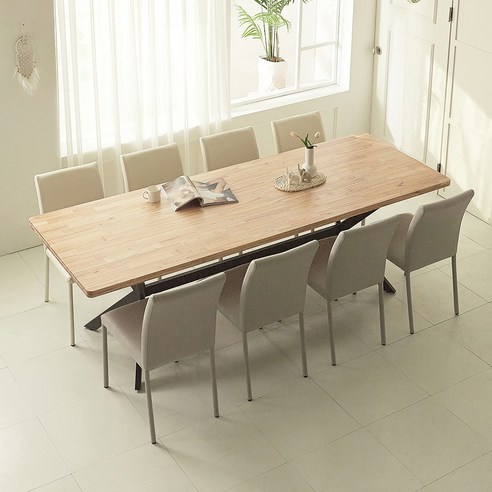 자연의 숨결이 깃든 공간, 우드토픽 참죽 원목 식탁으로 완성하는 특별한 다이닝 8인용식탁