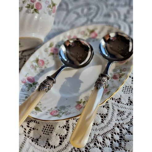 섬세한 식탁을 완성하는 예술, 지앙 나폴레옹 EME 국자