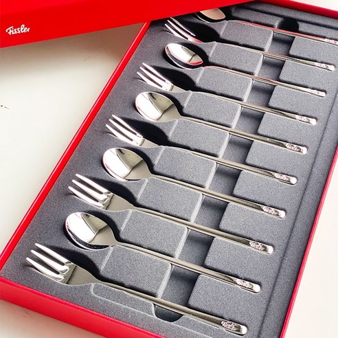 테이블 위 작은 사치, 휘슬러 모던 커트러리로 완성하는 특별한 디저트 타임