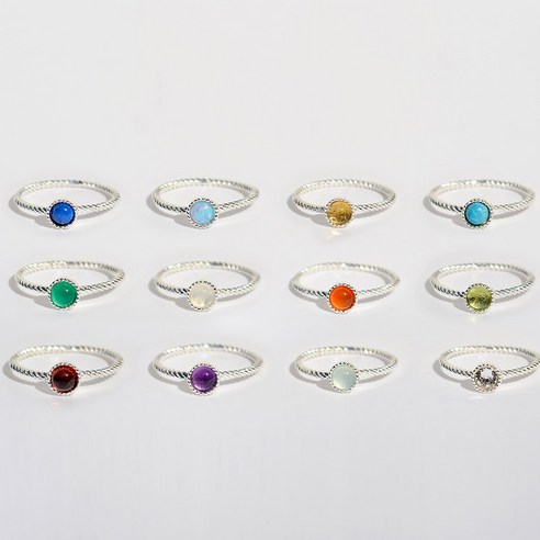 탄생석의 빛을 담은 엘레강트한 반지소