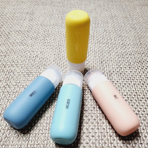 새지않는 실리콘 트래블 보틀로 편안한 여행을 떠나세요!