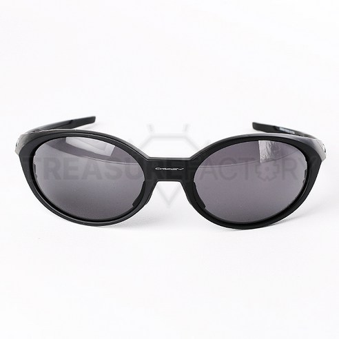 스타일과 눈 건강을 책임지는 오클리 아이자켓 리덕스