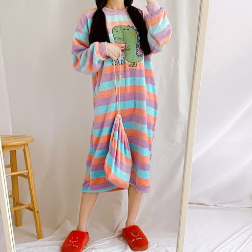 데코라멘 다이노 오버핏 겨울 극세사 수면 털 원피스 여성 잠옷 파자마 홈웨어