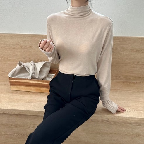 사계절 내내 활용할 수 있는 멋진 기본 티셔츠