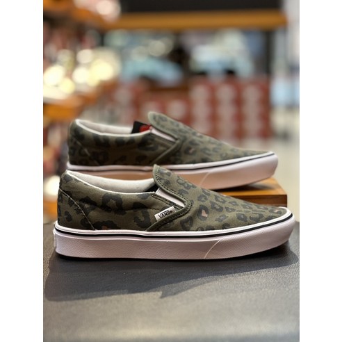 반스 Comfcush Slip-On 남여공용화 ANIMAL GRAPE FEAF VN0A7TNMKCZ