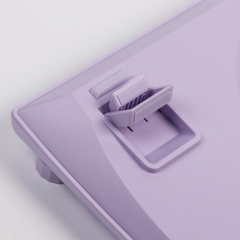 레트로의 부활: 에포메이커 RT100 기계식 키보드