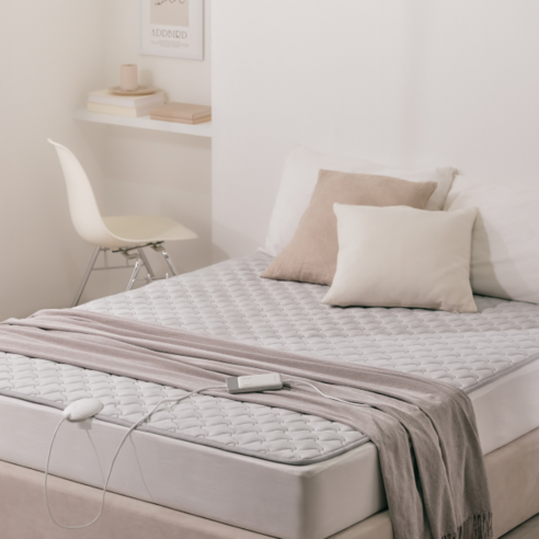 경동나비엔 탄소매트는 카본매트의 최고제품으로 EMF 인증을 받아 안전성을 입증하며, 세탁 가능하고 발열 효과가 우수하며 3년의 품질보증이 제공되는 제품입니다.