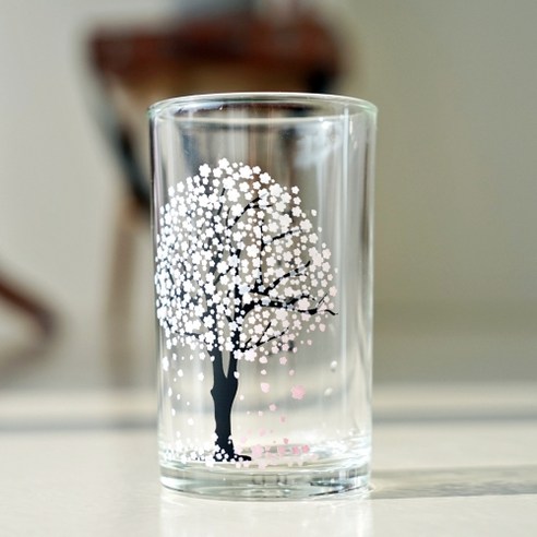 봄의 아름다움과 색상 변화의 마법이 담긴 인생술잔 색이변하는 벚꽃 맥주잔