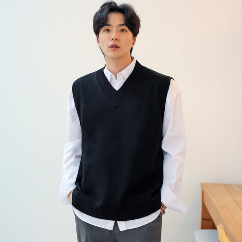 지오엠 남자 데일리 V넥 니트 조끼