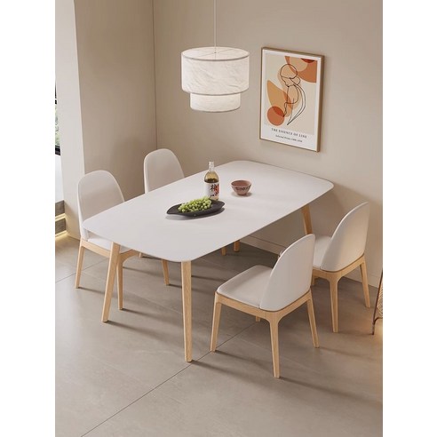 신혼부부를 위한 완벽한 원목 식탁