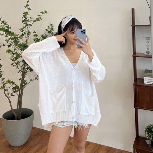 여름철 더위와 무더위를 시원하게 해결하는 여름 필수 가디건