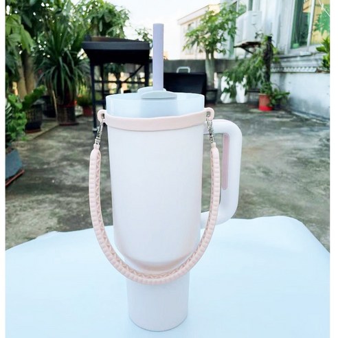 스탠리 텀블러에 감성을 더하다: 실리콘 스트랩 홀더로 완성하는 나만의 스타일