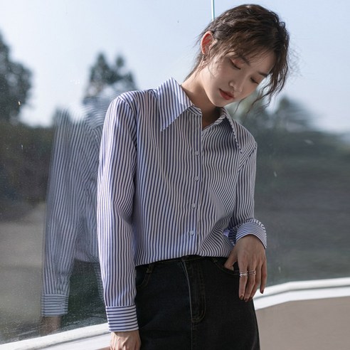 DFMEI 블루 스트라이프 긴팔 셔츠 여성 디자인 감각 틈새 All-Match 한국 스타일 느슨한 겉옷 봄과 가을