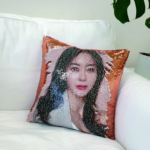 당신의 소중한 순간을 담아내는 마법, 스팽글 쿠션으로 특별함을 더하세요!