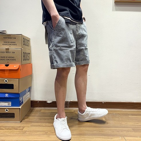 DFMEI 데님 쇼츠 남자 5부 팬츠 여름 슬림 캐주얼 패션 인즈 와이드핏 아웃핏미디엄 팬츠를 입다.