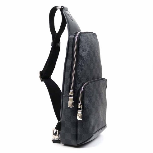 어깨에 자유를, 스타일에 포인트를 - 다미에 그라파이트 에비뉴 슬링백