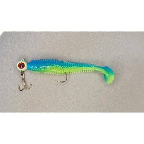 야광 지그헤드로 어두운 물에서 물고기를 유인하세요.