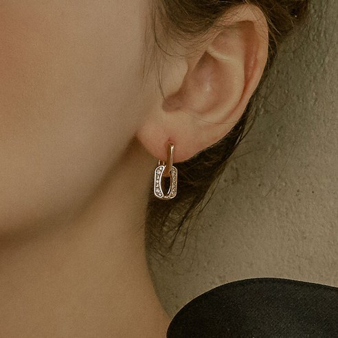 화려함과 세련미가 조화된 14k 18k 스톤티아른 귀걸이