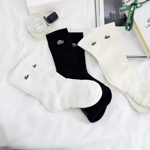 라코스테 양말: 섬세한 편안함과 스타일을 발끝까지.