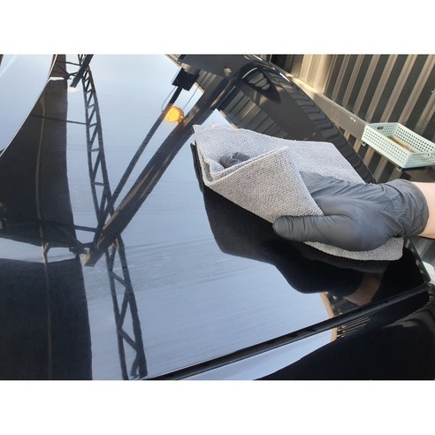 차량의 광택을 유지하고 청결함을 위한 극세사 버핑타월