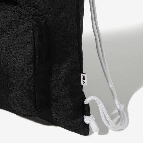 아이의 편리함과 스타일을 모두 만족시키는 휠라키즈 베이직 서브백