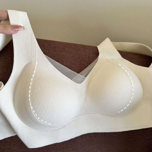 편안함과 볼륨을 동시에! MOTRIA 노와이어 심리스 브라로 자신감 UP!