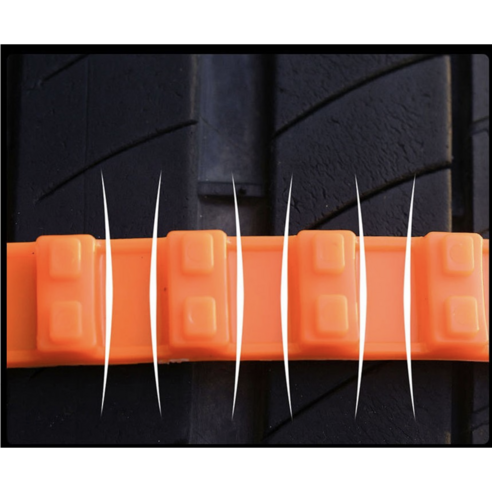 스노우타이어를 차량에 부착하는 과정을 간편하고 효과적으로 도와주는 아이템