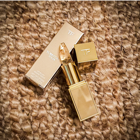 톰 포드 립 블러시: 럭셔리한 입술 연출의 비밀 톰포드립밤