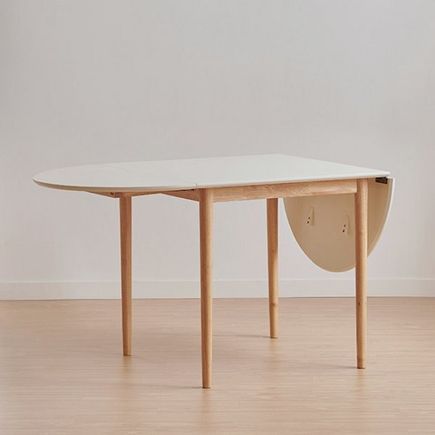 스칸디아 오트 접이식 확장형 테이블 – 공간 활용의 새로운 옵션 확장형테이블