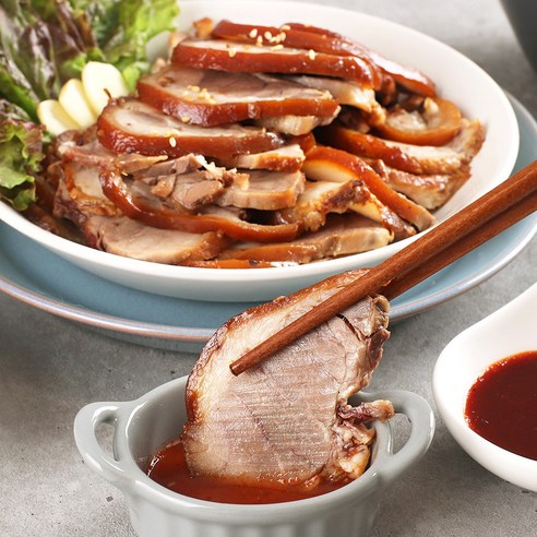 자연과농부 흑마늘 왕족발 앞다리 700g, 1개 앞족발 자연과농부 흑마늘 왕족발 앞다리 700g, 1개 앞족발