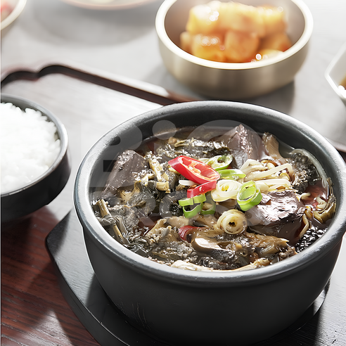 맛과 영양이 가득한 해장국의 진수