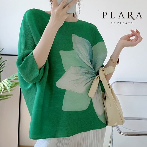 빅플라워 라운드 플리츠 블라우스 PK2MBL006C 빅플라워 라운드 플리츠 블라우스 PK2MBL006C