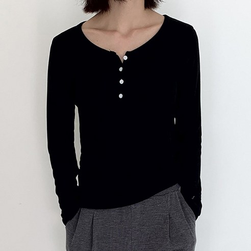 편안함과 스타일의 완벽한 조화: 어피어드 여성 긴팔 골지 단추 라운드 네크 티셔츠