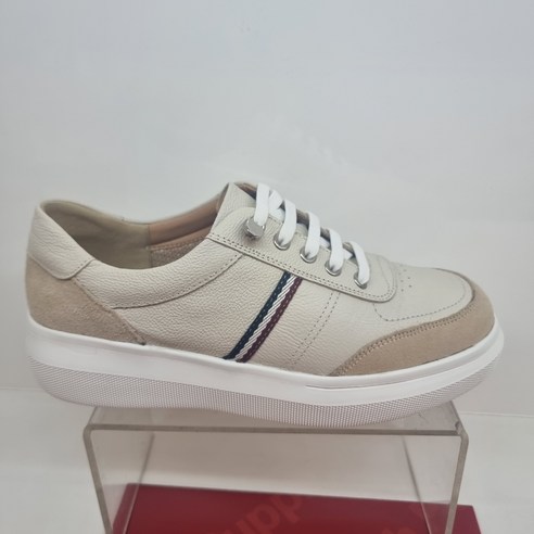 가벼움과 스타일을 동시에, 허쉬파피 24 신상 스니커즈