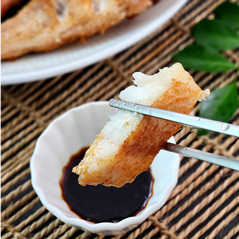 신선하고 저렴한 특대 손질 열기 생선